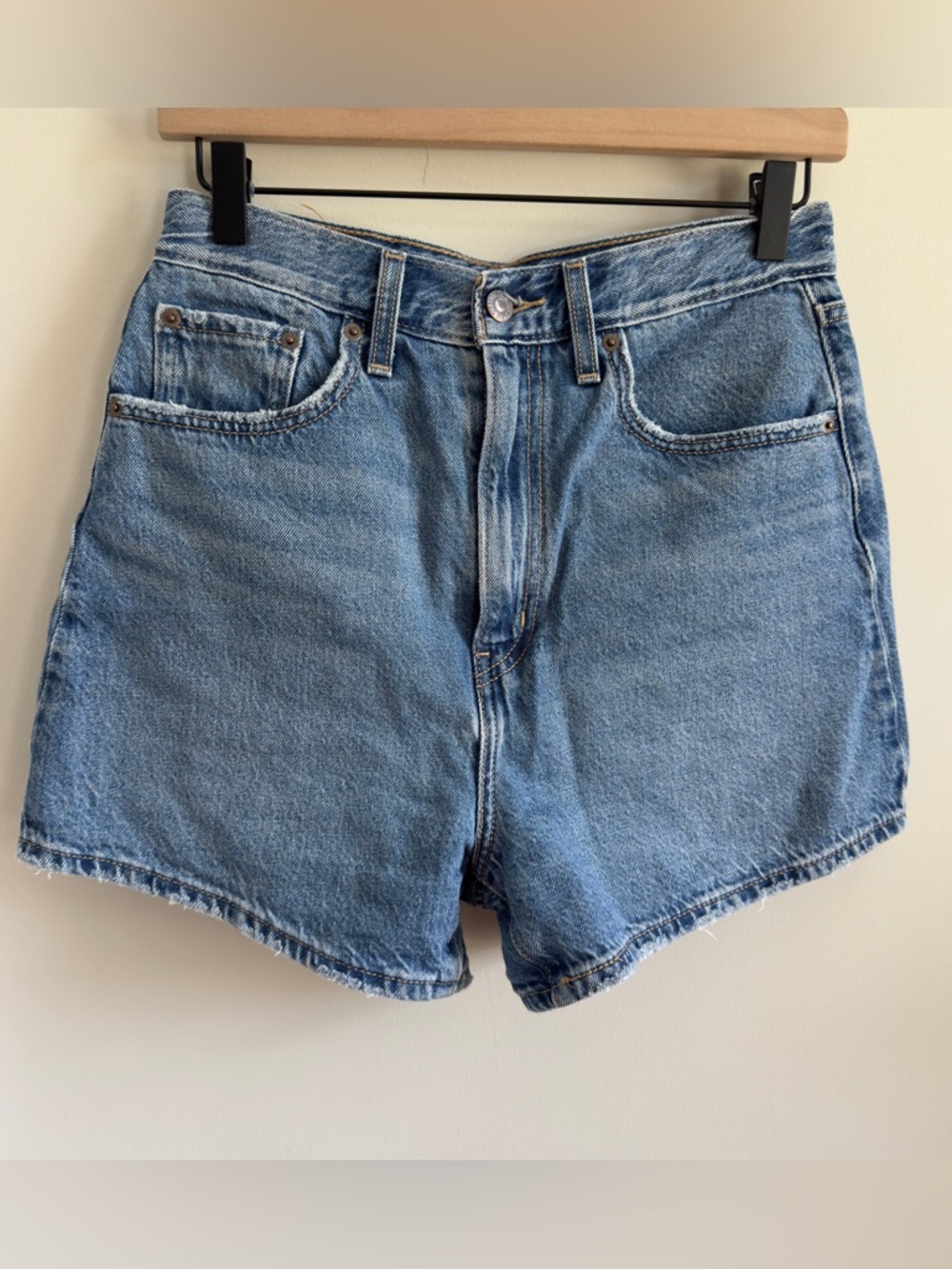 Vintage LEVI’s High Waisted Jean Shorts